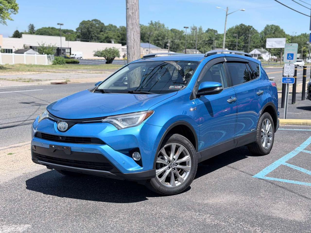 Toyota RAV4 Hybrid Limited 2017