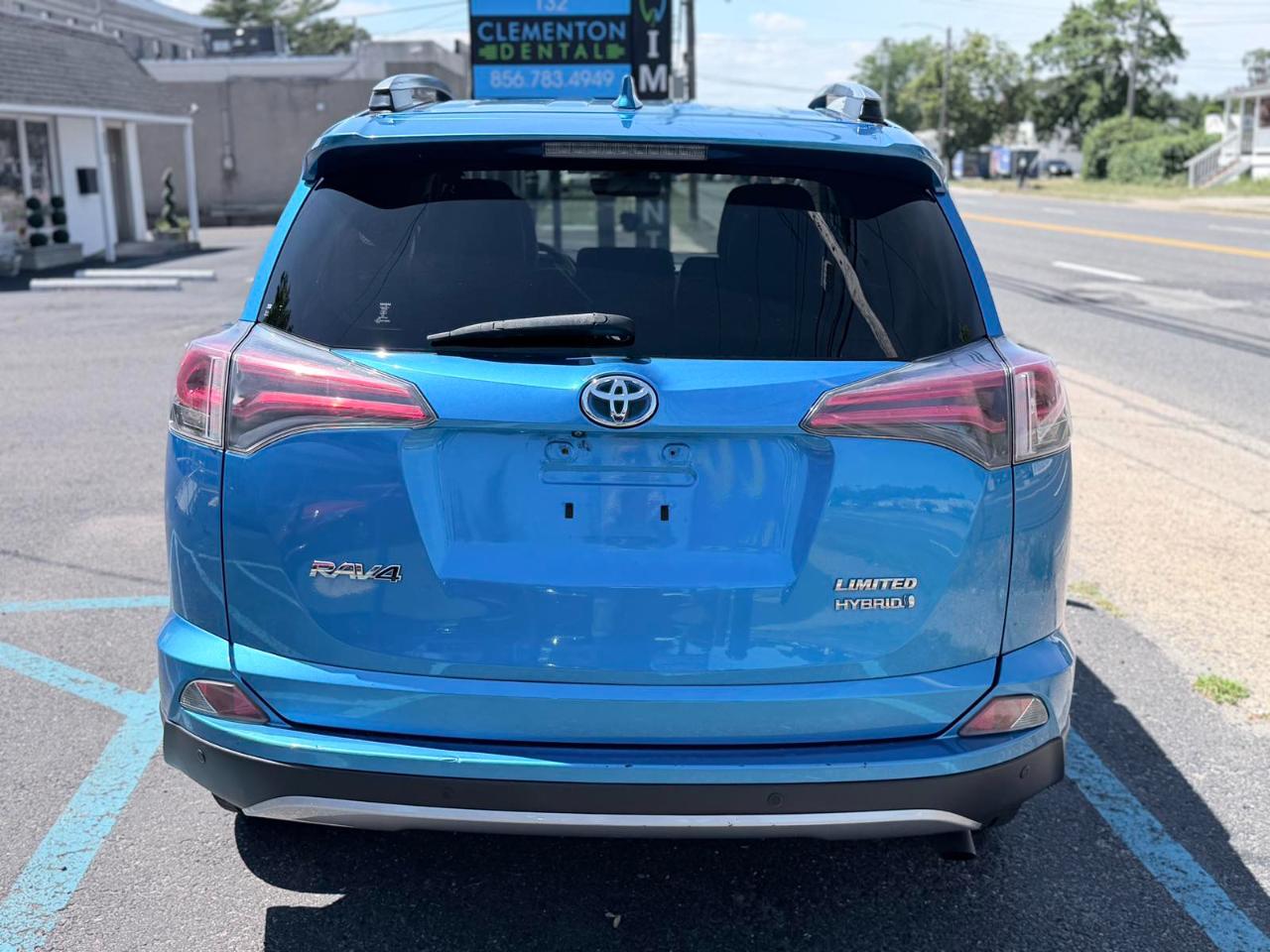 Toyota RAV4 Hybrid Limited 2017
