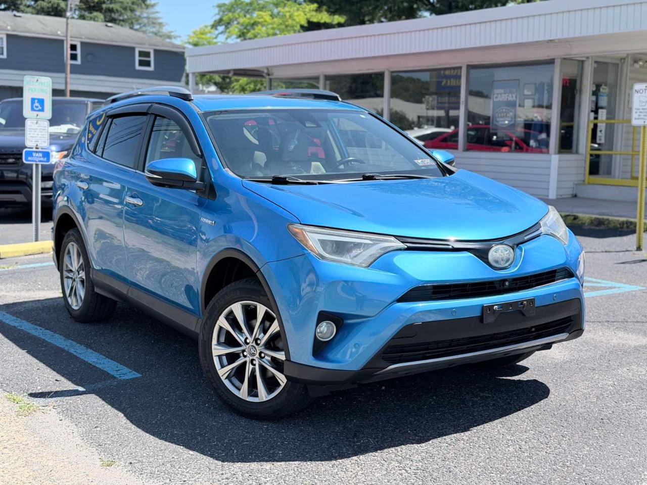 Toyota RAV4 Hybrid Limited 2017