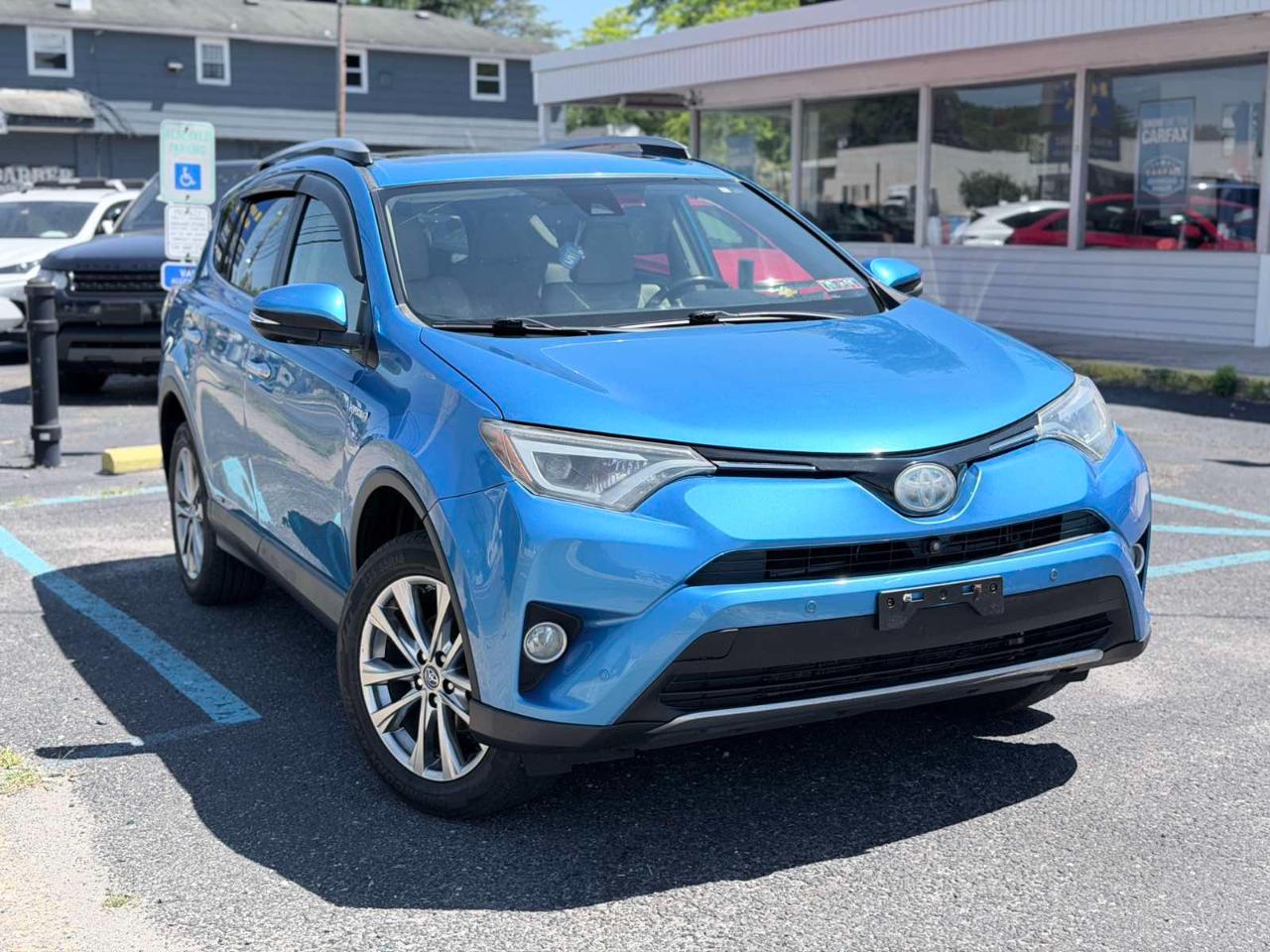 Toyota RAV4 Hybrid Limited 2017