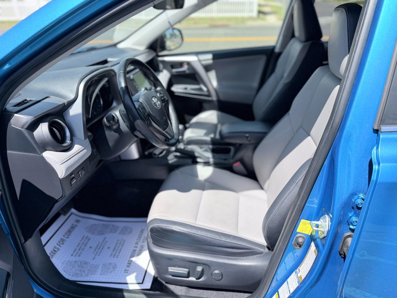 Toyota RAV4 Hybrid Limited 2017