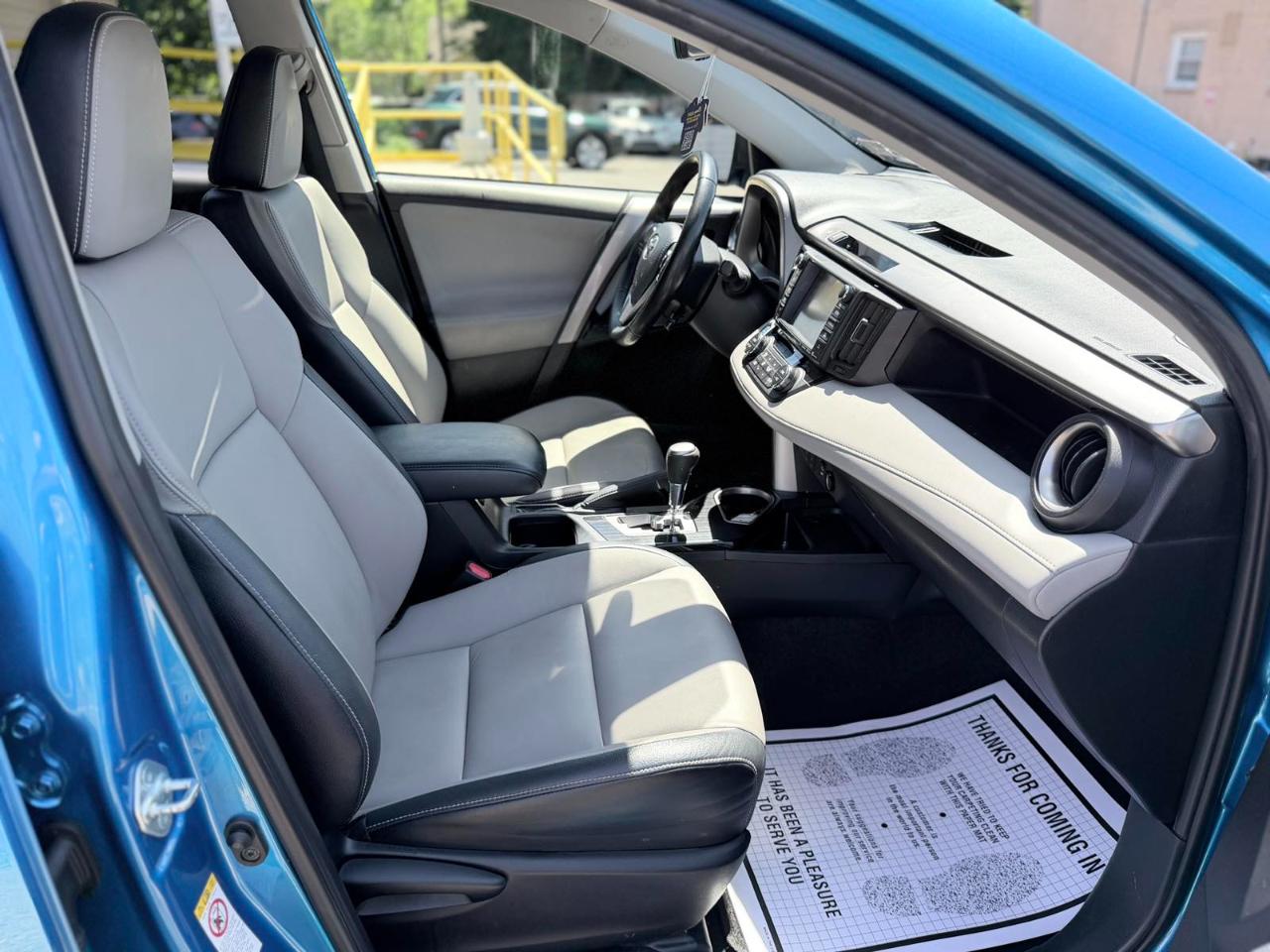 Toyota RAV4 Hybrid Limited 2017