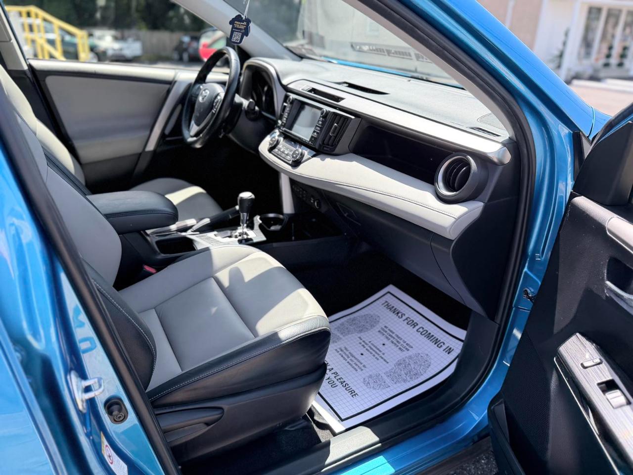 Toyota RAV4 Hybrid Limited 2017