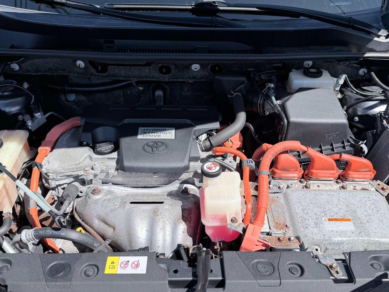 Toyota RAV4 Hybrid XLE 2017