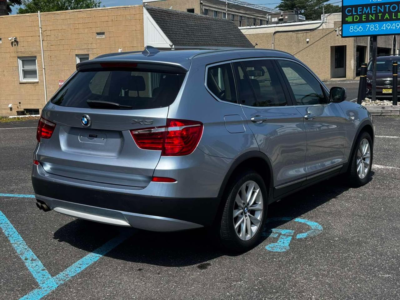 BMW X3 xDrive28i 2011