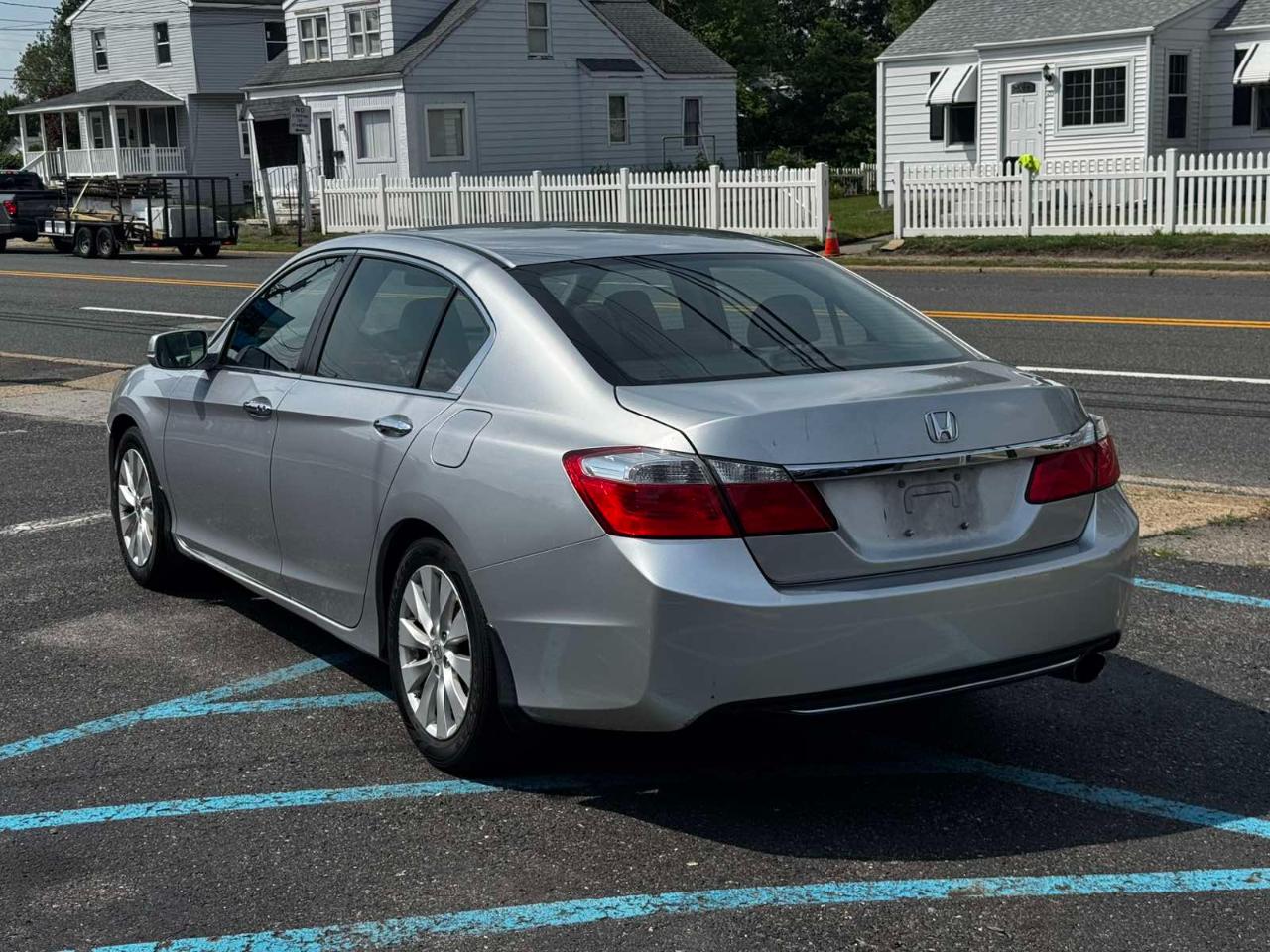 Honda Accord EX Sedan 6-Spd MT 2013