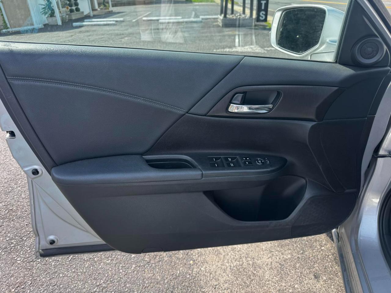Honda Accord EX Sedan 6-Spd MT 2013