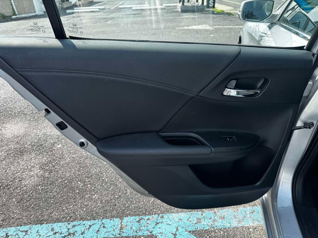 Honda Accord EX Sedan 6-Spd MT 2013