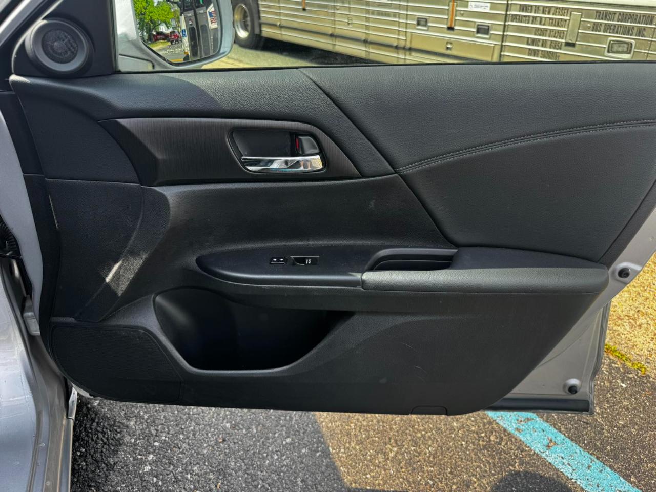 Honda Accord EX Sedan 6-Spd MT 2013