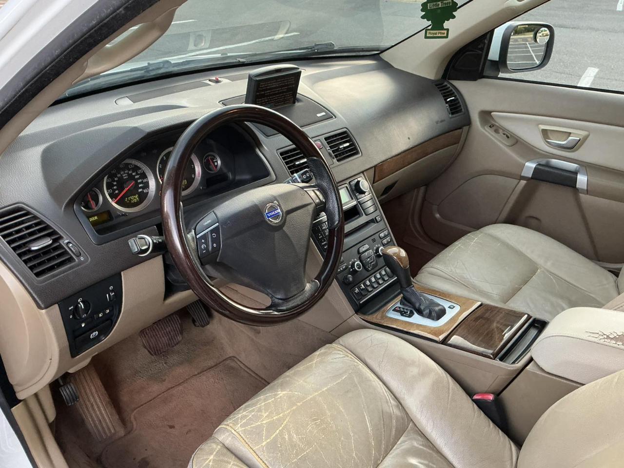 Volvo XC90 3.2 Premier Plus 2012