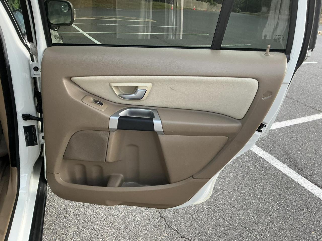 Volvo XC90 3.2 Premier Plus 2012