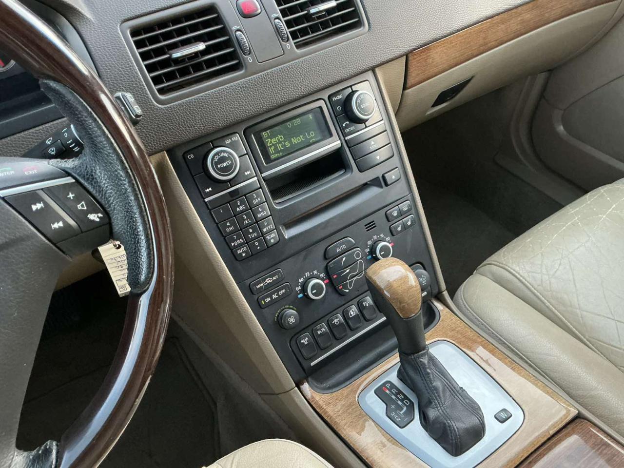 Volvo XC90 3.2 Premier Plus 2012