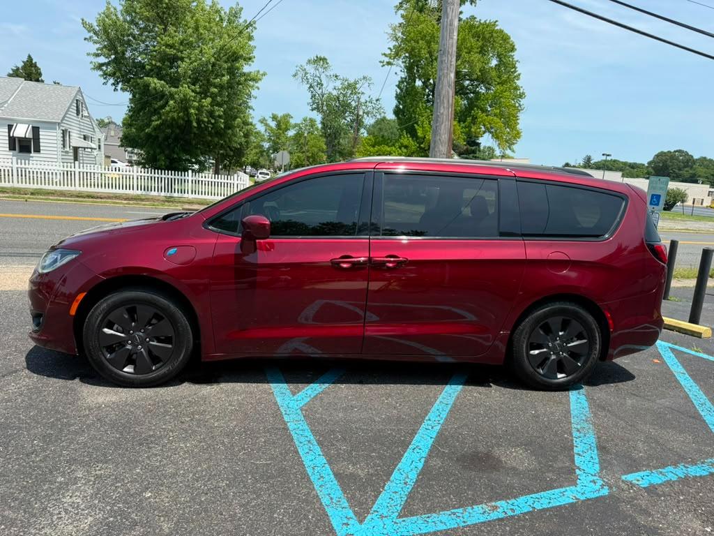 Chrysler Pacifica Hybrid Touring L 2020