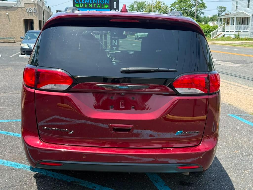 Chrysler Pacifica Hybrid Touring L 2020