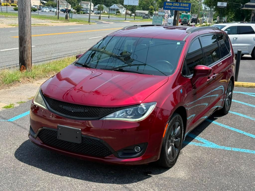 Chrysler Pacifica Hybrid Touring L 2020