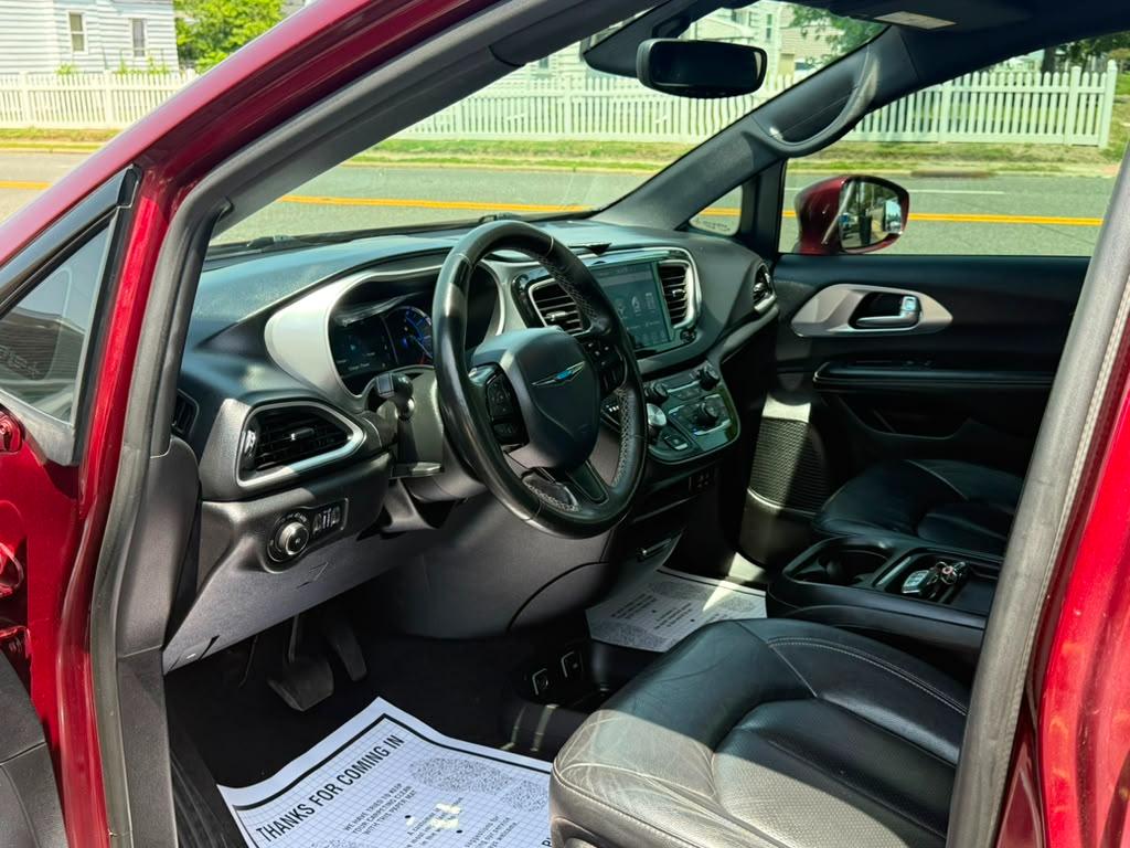 Chrysler Pacifica Hybrid Touring L 2020