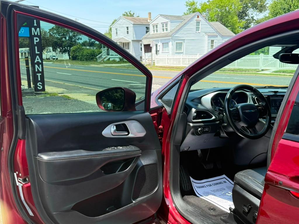 Chrysler Pacifica Hybrid Touring L 2020