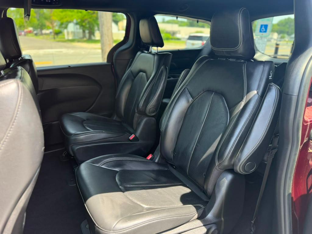 Chrysler Pacifica Hybrid Touring L 2020