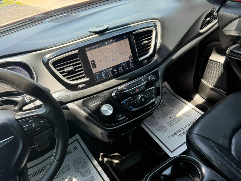 Chrysler Pacifica Hybrid Touring L 2020
