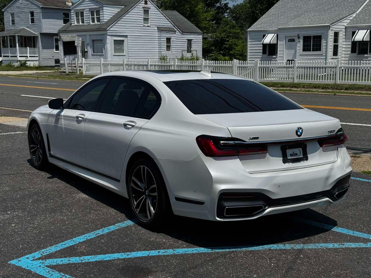 BMW 7-Series 750i xDrive 2020