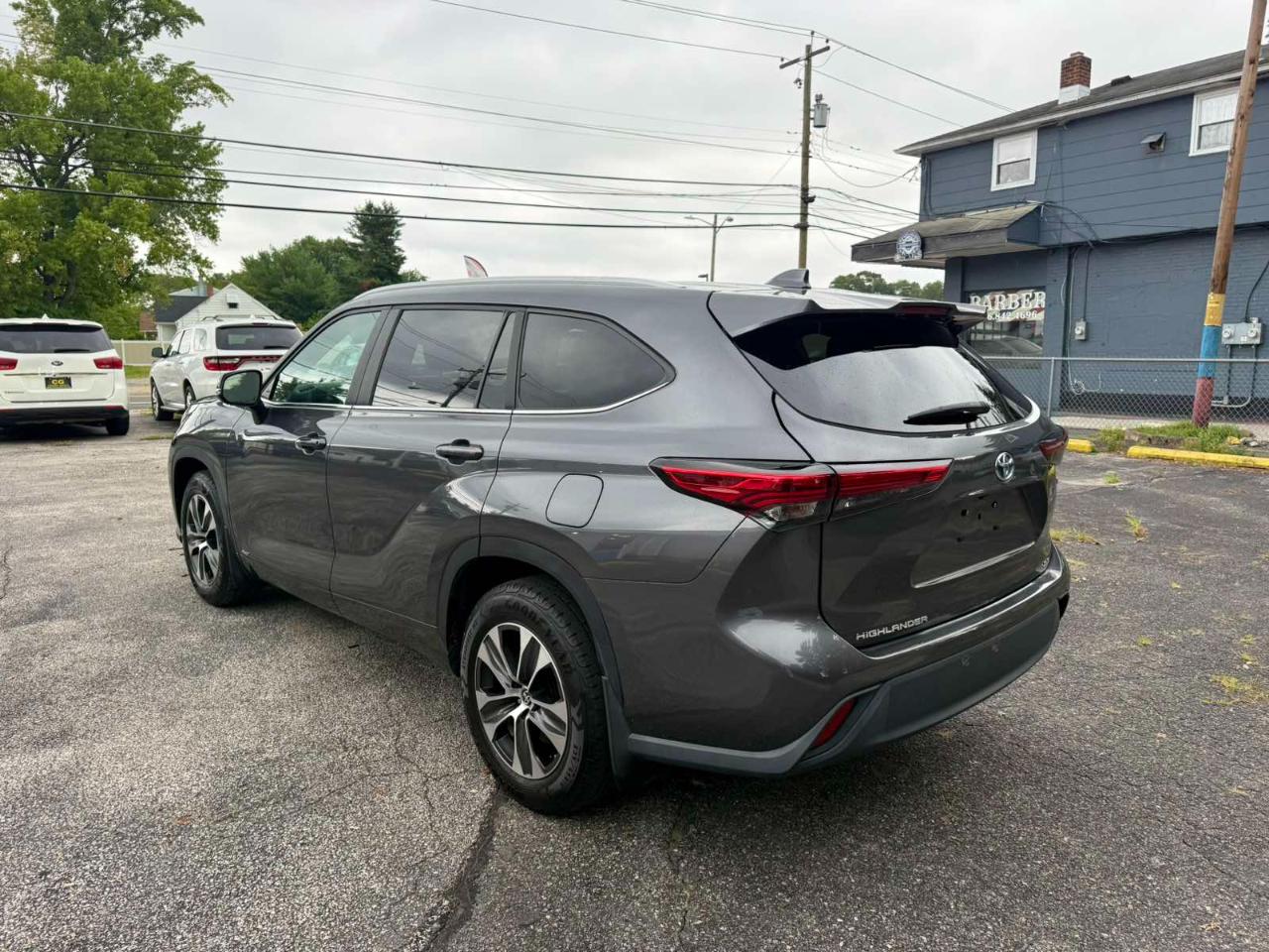 Toyota Highlander Hybrid XLE 2023