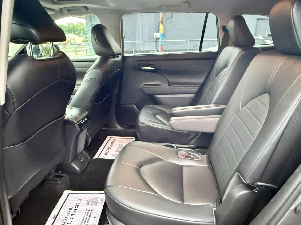Toyota Highlander Hybrid XLE 2023