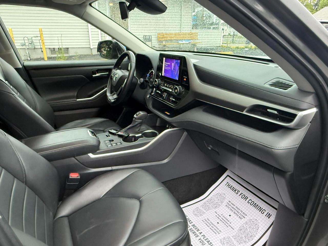 Toyota Highlander Hybrid XLE 2023