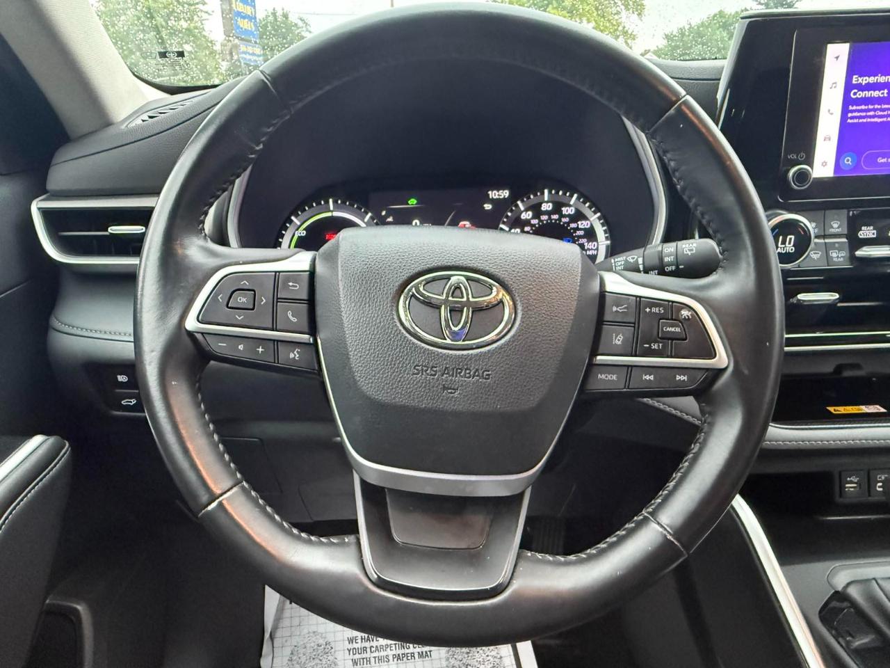 Toyota Highlander Hybrid XLE 2023