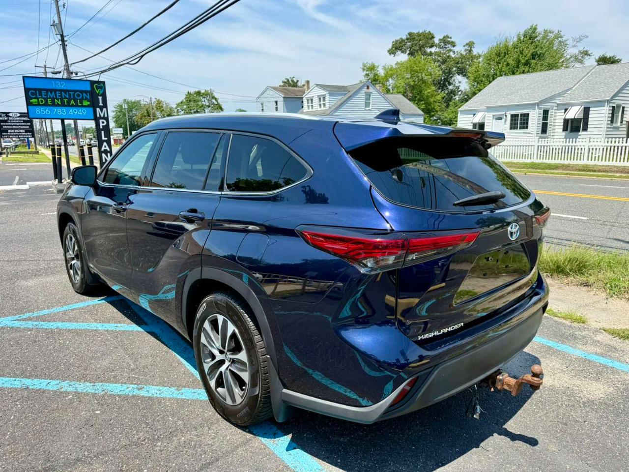Toyota Highlander Hybrid XLE AWD 2022