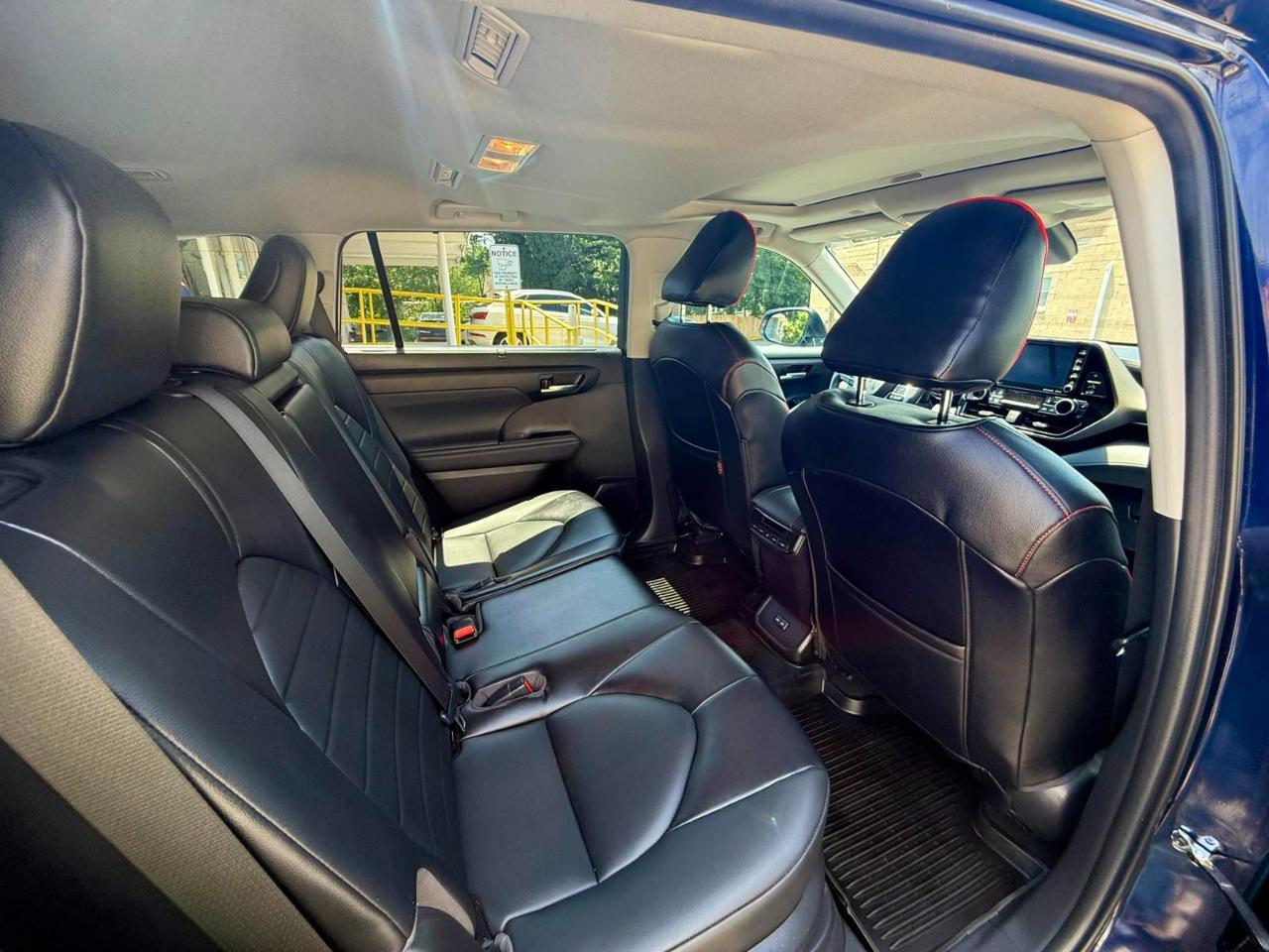 Toyota Highlander Hybrid XLE AWD 2022