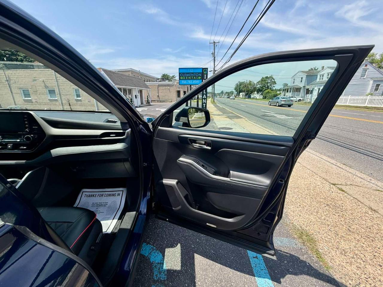 Toyota Highlander Hybrid XLE AWD 2022