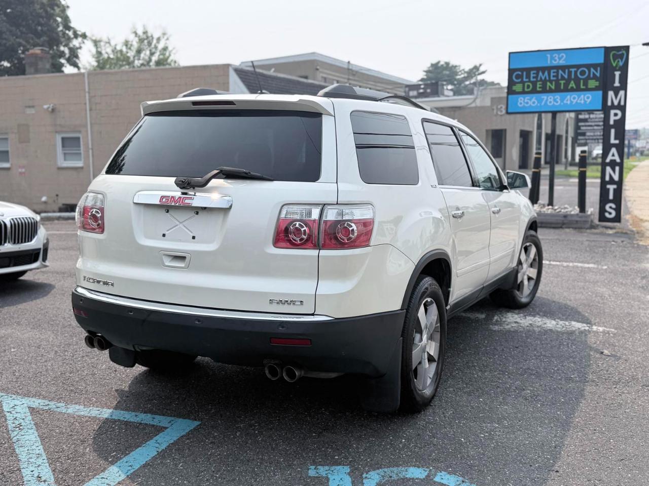 GMC Acadia AWD 4dr SLT1 2012