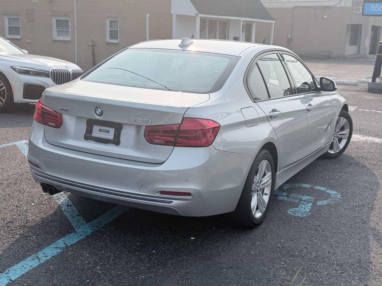 BMW 3 Series 4dr Sdn 328i xDrive AWD SULEV 2016