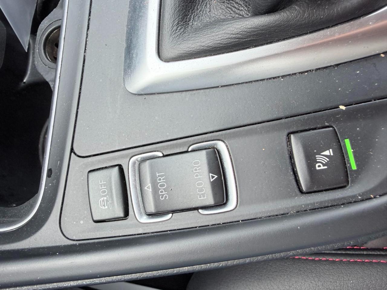 BMW 3 Series 4dr Sdn 328i xDrive AWD SULEV 2016
