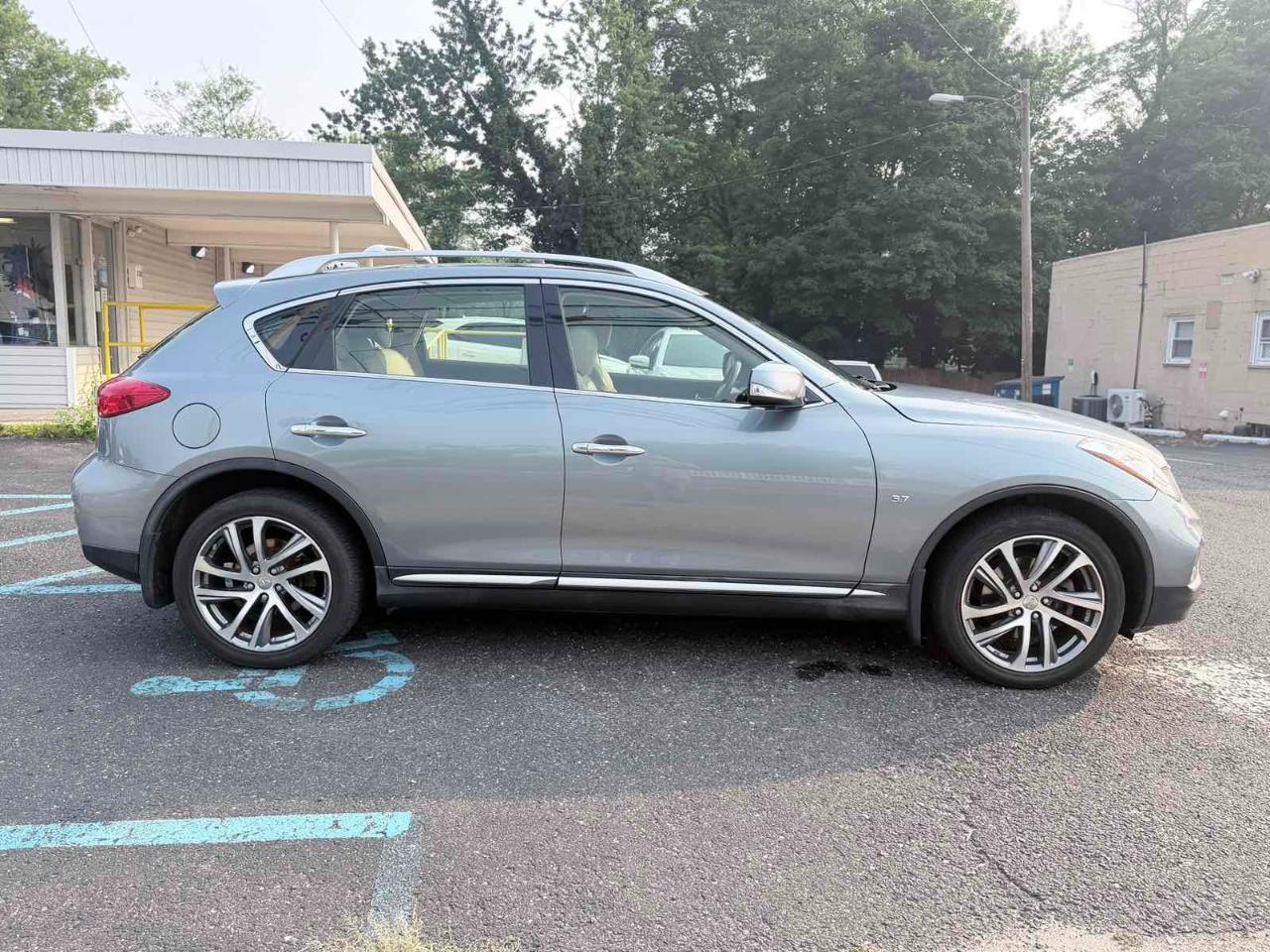 Infiniti QX50 AWD 2017