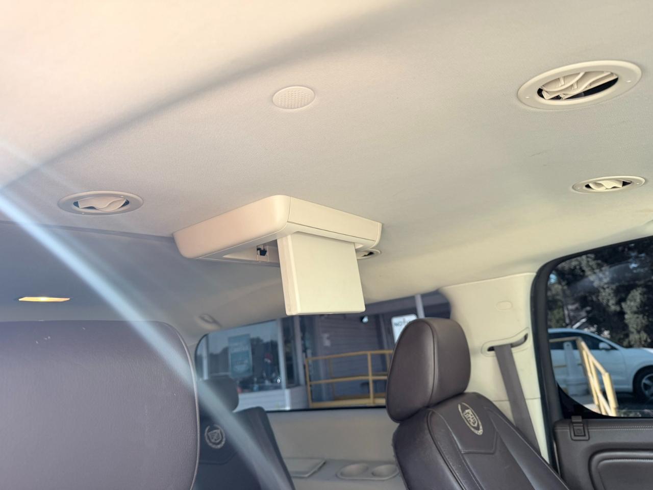 Cadillac Escalade ESV AWD 4dr Platinum Edition 2013