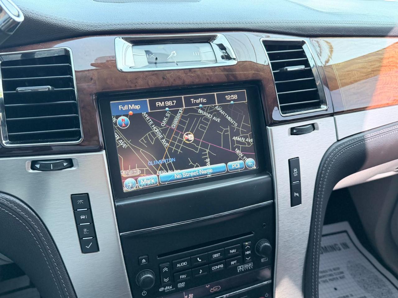 Cadillac Escalade ESV AWD 4dr Platinum Edition 2013