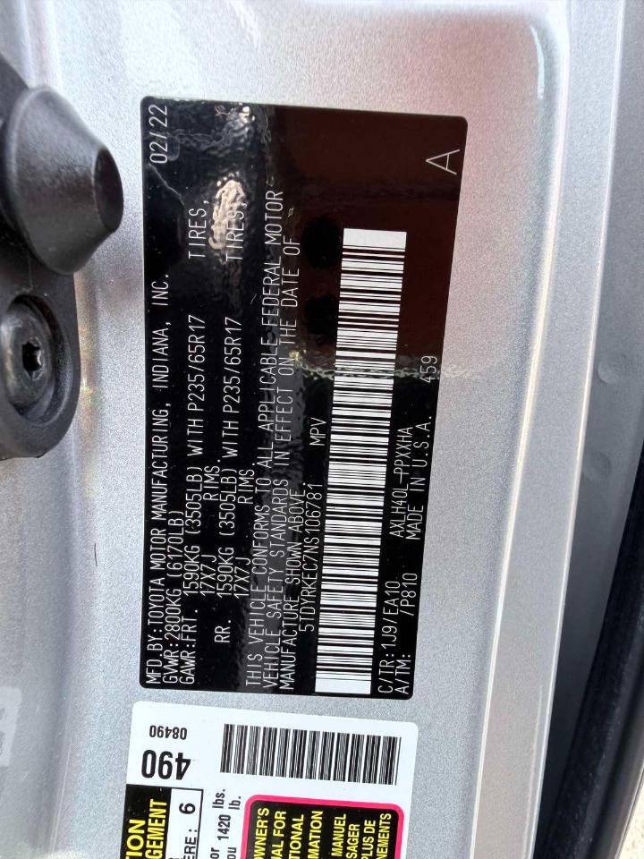 Toyota Sienna XLE FWD 7-Passenger (Natl) 2022