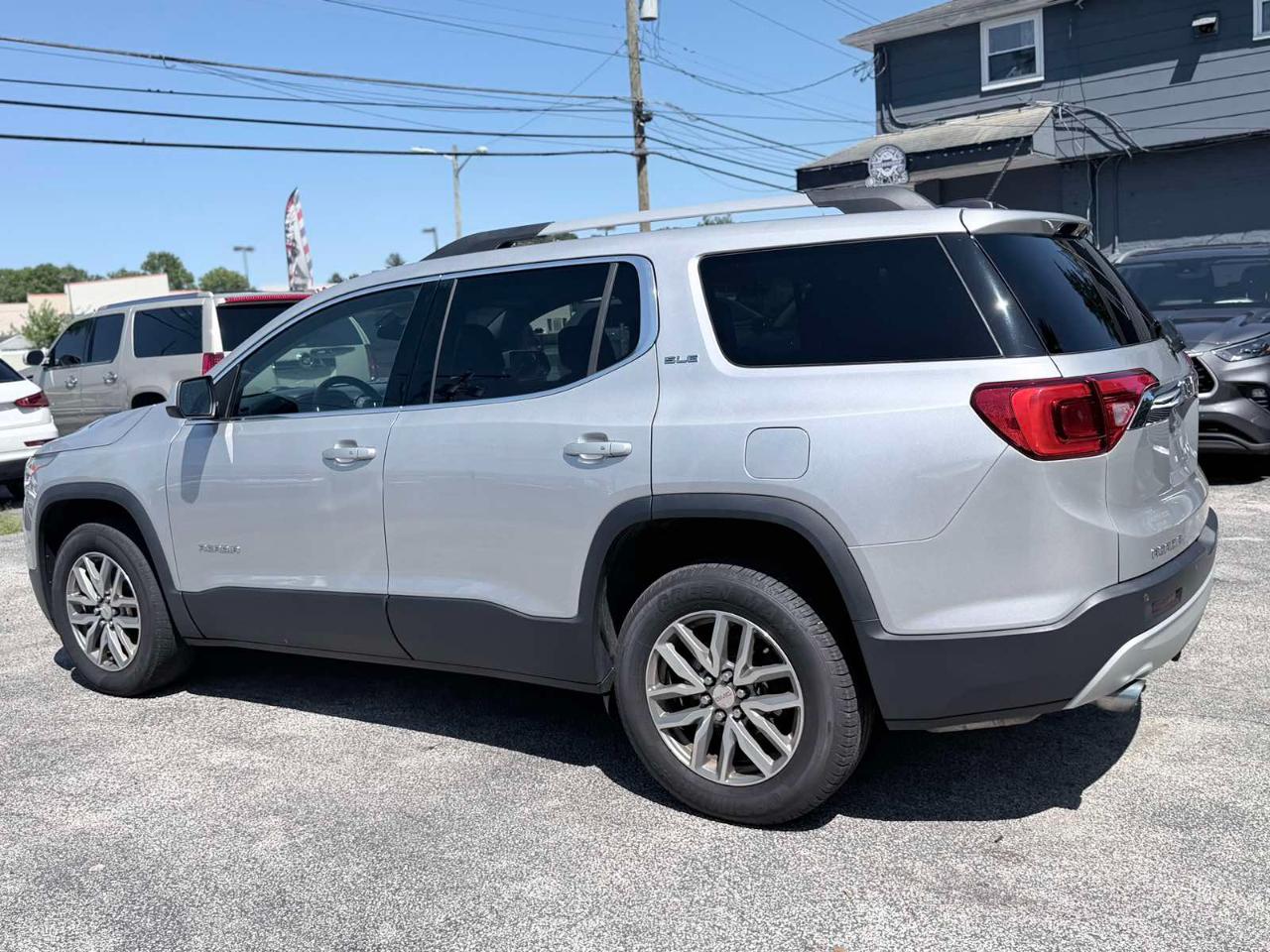 GMC Acadia AWD 4dr SLE w/SLE-2 2017