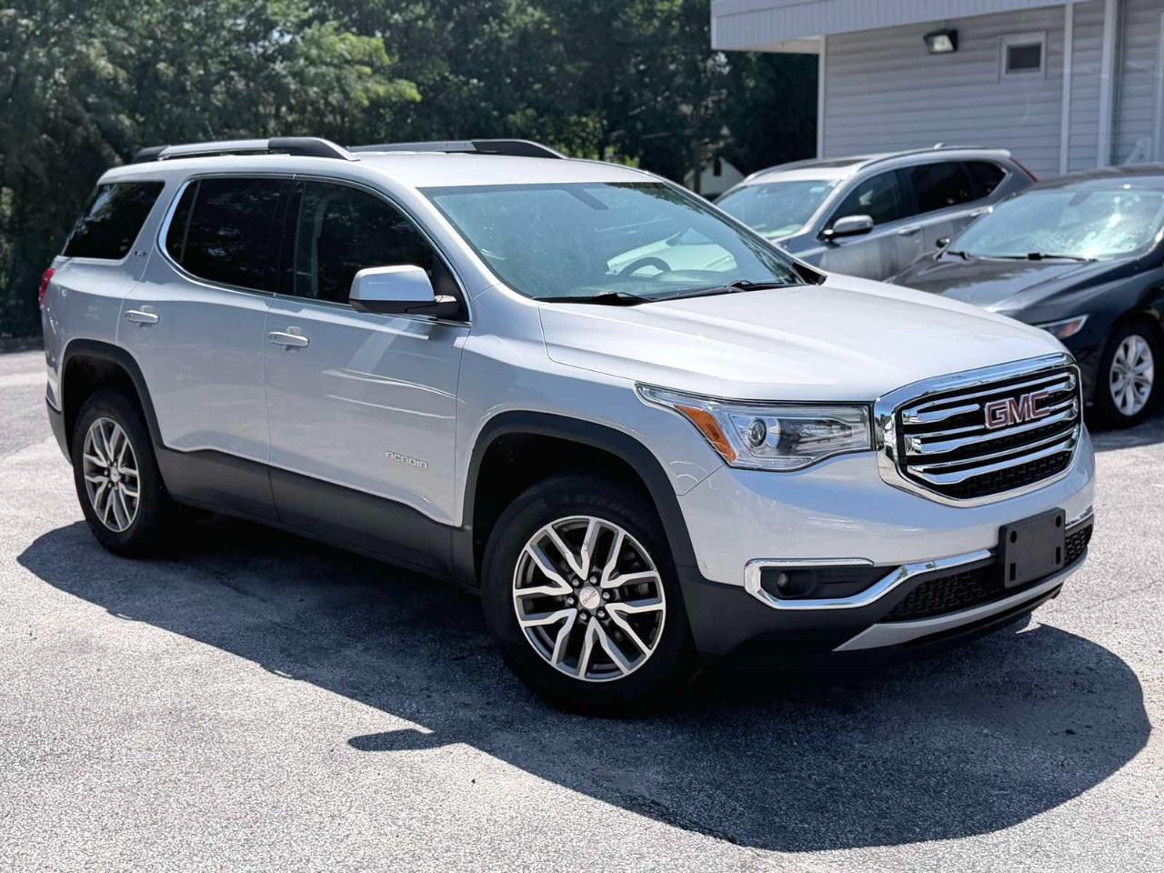 GMC Acadia AWD 4dr SLE w/SLE-2 2017