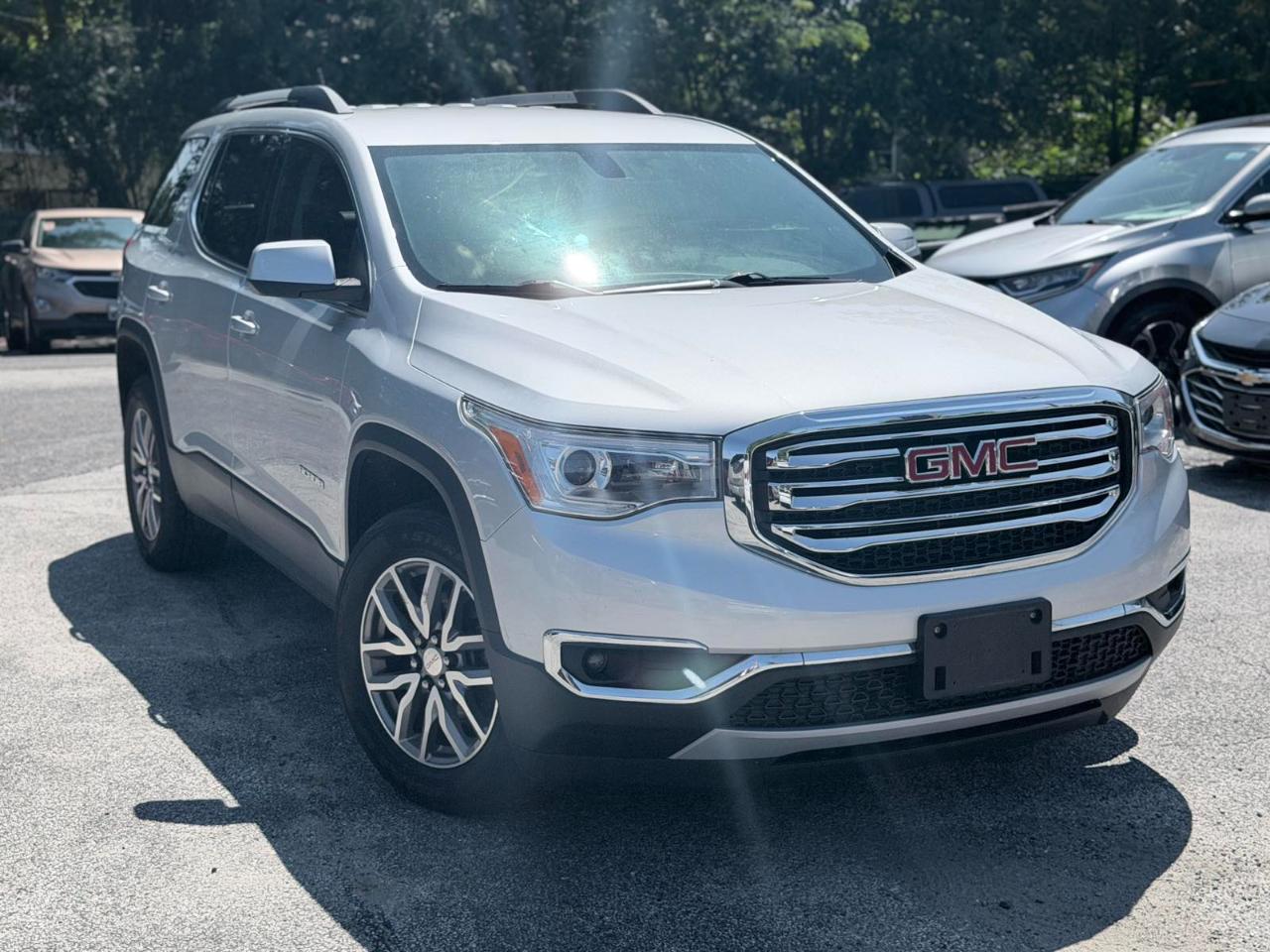 GMC Acadia AWD 4dr SLE w/SLE-2 2017