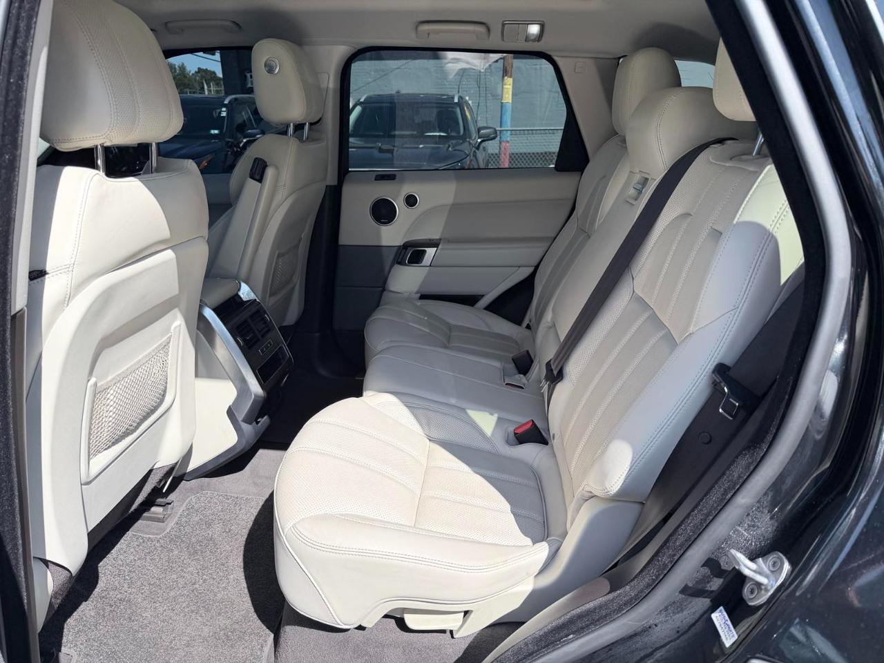 Land Rover Range Rover Sport 4WD 4dr V6 HSE 2016