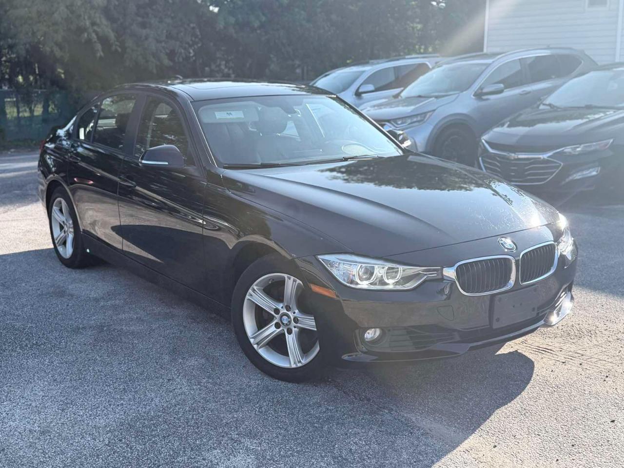 BMW 3 Series 4dr Sdn 328i xDrive AWD SULEV 2014