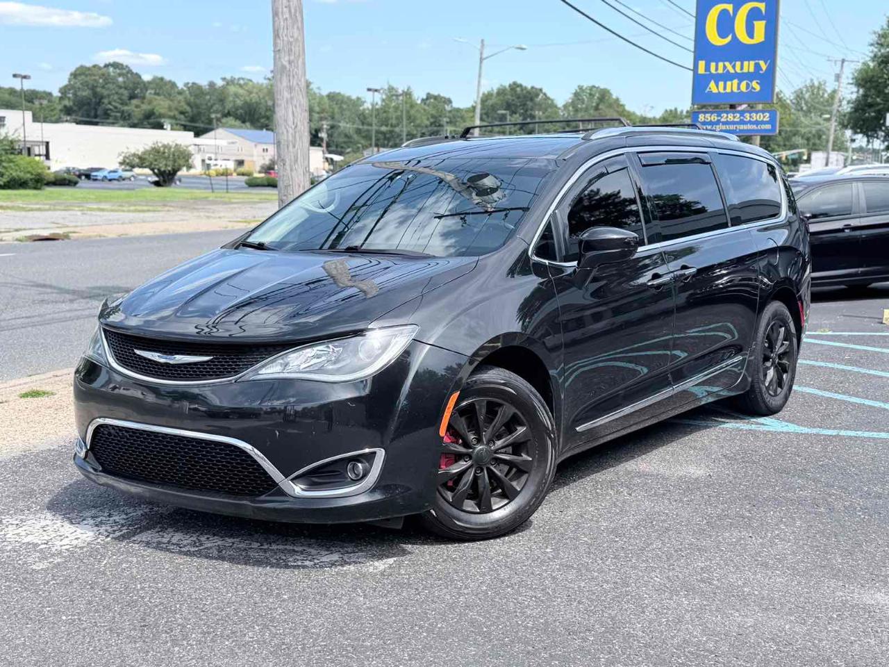 Chrysler Pacifica Touring L FWD 2019