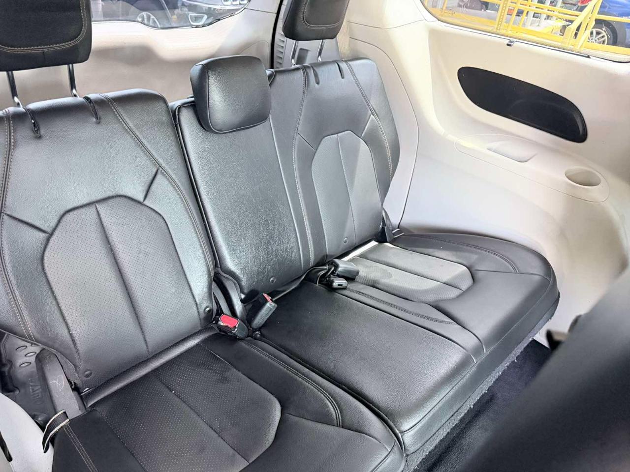 Chrysler Pacifica Touring L FWD 2019