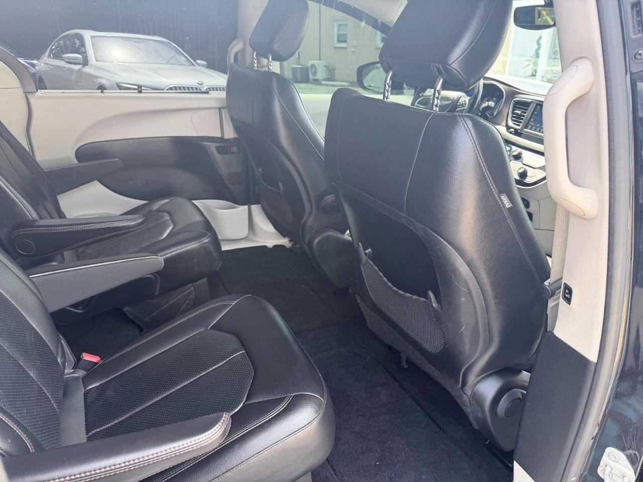 Chrysler Pacifica Touring L FWD 2019