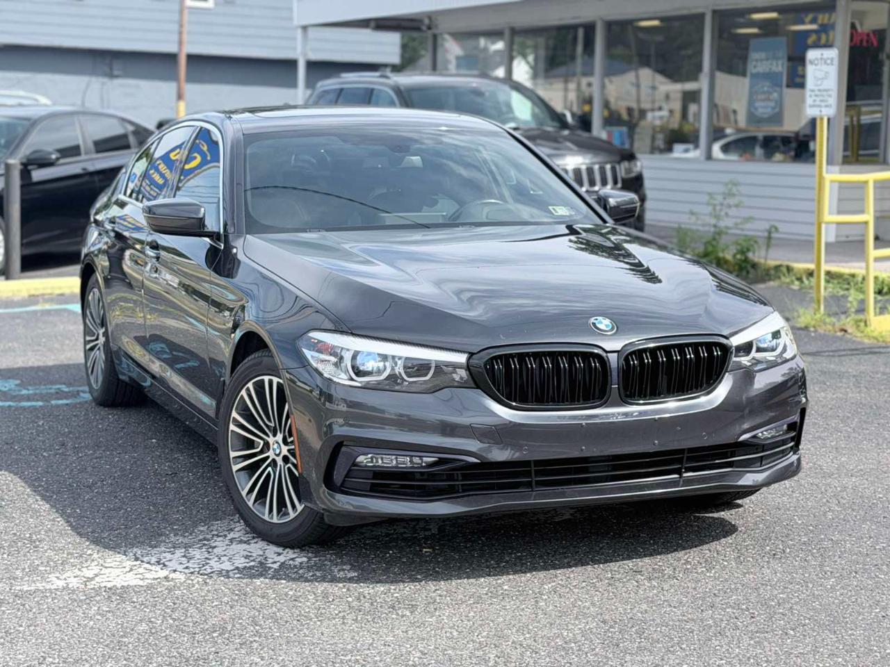 BMW 5 Series 540i Sedan 2017