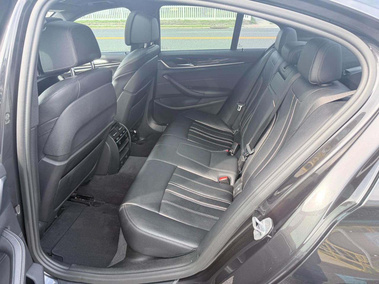 BMW 5 Series 540i Sedan 2017