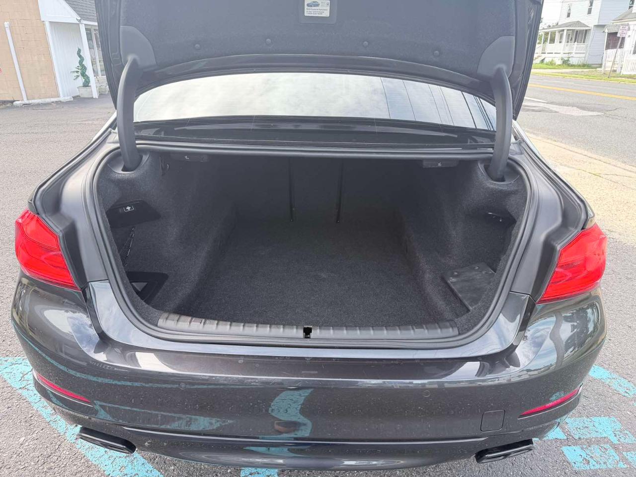 BMW 5 Series 540i Sedan 2017