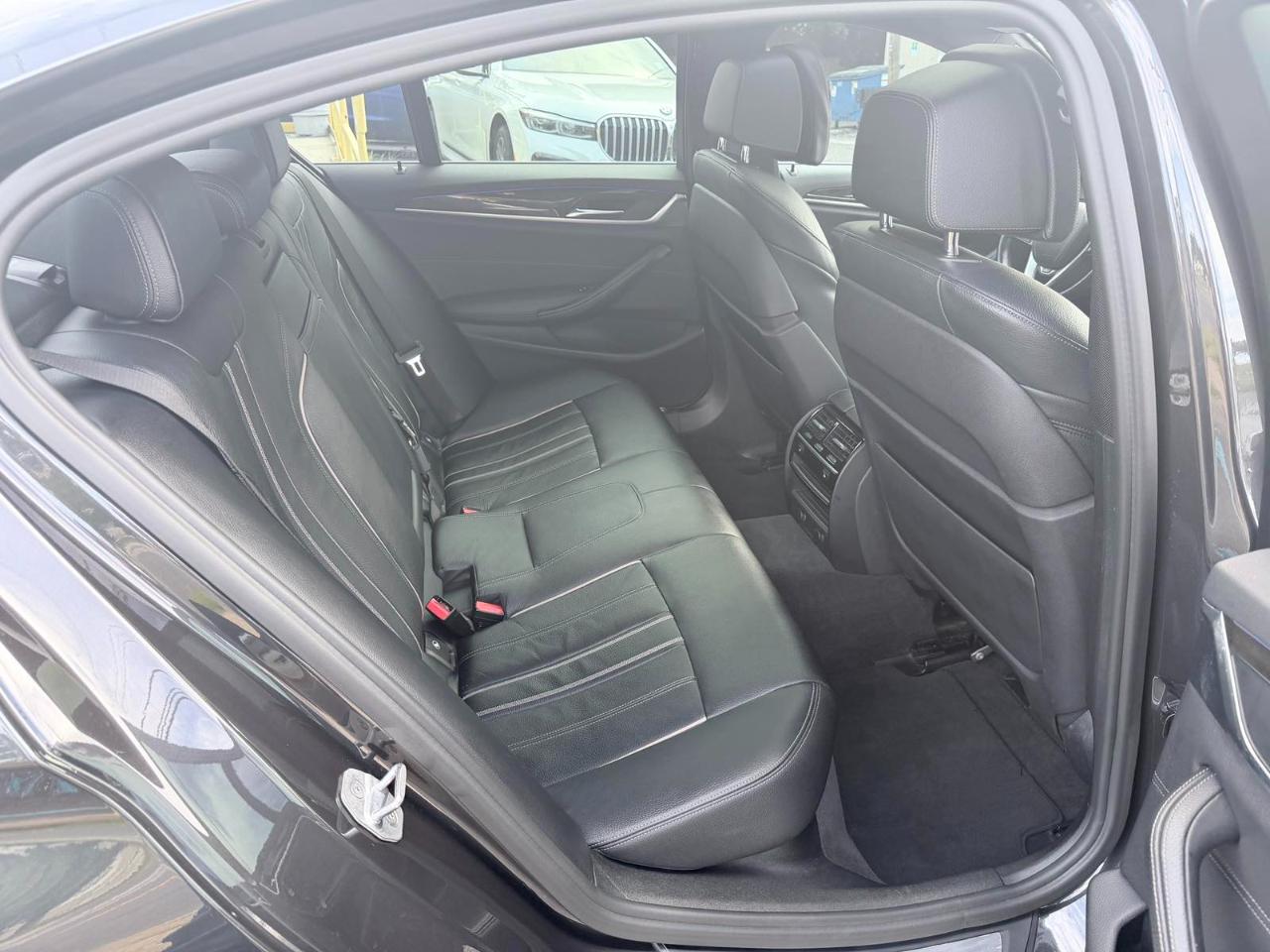 BMW 5 Series 540i Sedan 2017